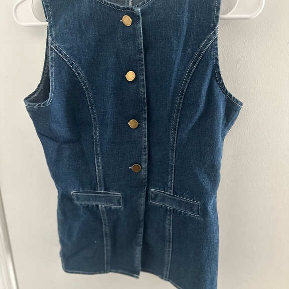 Denim Sleeveless Button-Up Tank Top - Picture 2 of 5